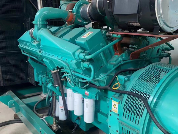 武陵源更换100kW柴油发电机组机油时，需要注意哪些事项？