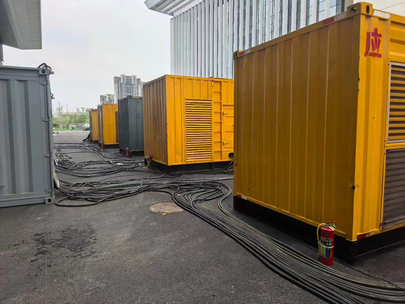 武陵源柴油发电机组冬季保养有哪些注意事项?